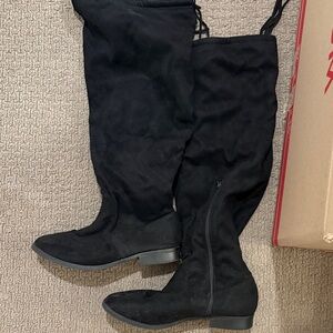 Black Knee-High Women's Boots
